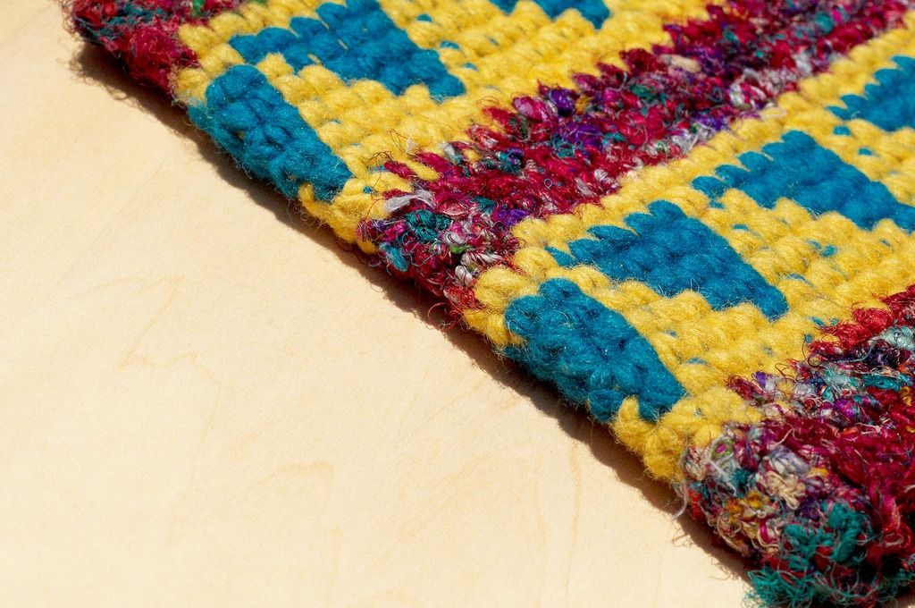 Christmas gift natural wool crochet cross-body bag / backpack / side backpack / shoulder bag / travel bag-saree line triangle geometric hill totem - Messenger Bags & Sling Bags - Wool Multicolor