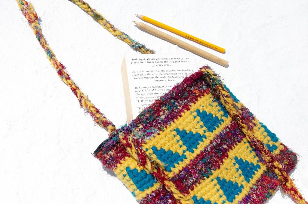Christmas gift natural wool crochet cross-body bag / backpack / side backpack / shoulder bag / travel bag-saree line triangle geometric hill totem - Messenger Bags & Sling Bags - Wool Multicolor