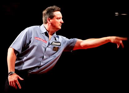 _41144142_darts_416-1.jpg
