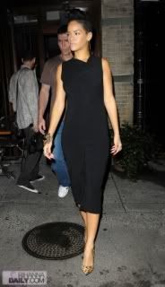 Rihanna dining at Da Silvano restaurant in NYC