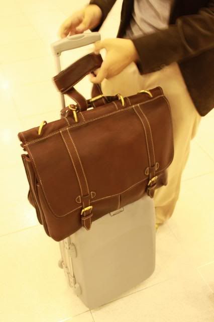 Luxury Bussiness Suitcase Pictures, Images and Photos