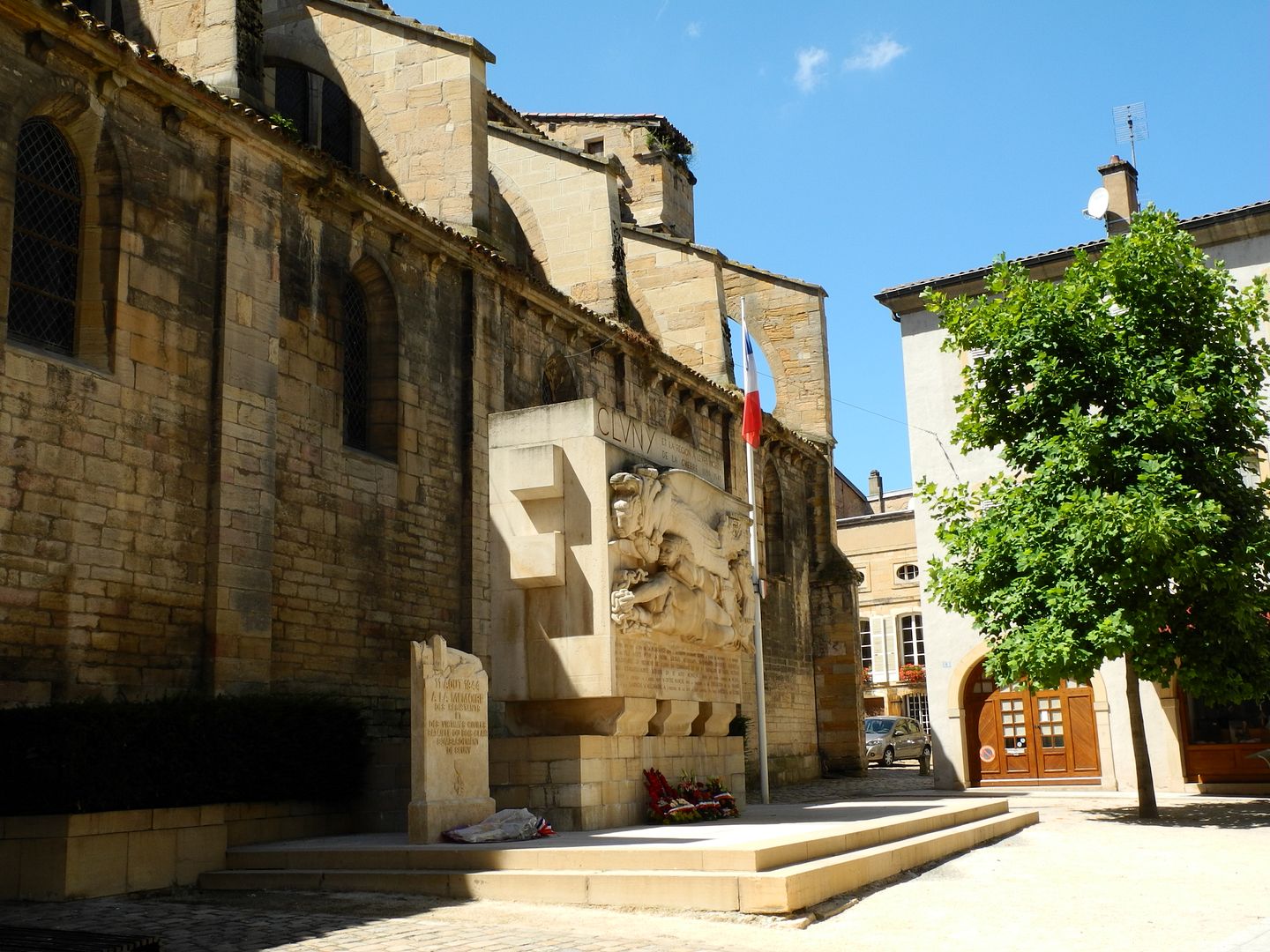 Cluny photo 2013-08-12_13-34-52.jpg