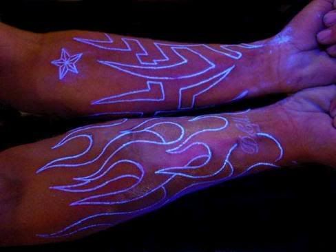 uv_tattoos.jpg cool!