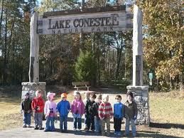  photo Entrancewithkids_zps49cdb40b.jpg