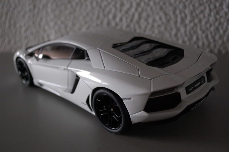 AUTOart Lamborghini Registry - Lamborghini - DiecastXchange.com Diecast