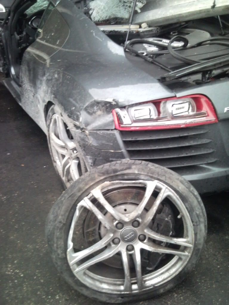 r8 crash