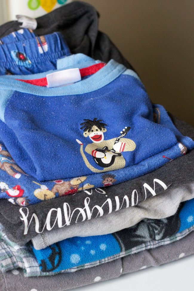 6 Tips for Keeping Your Laundry Smelling Fresh