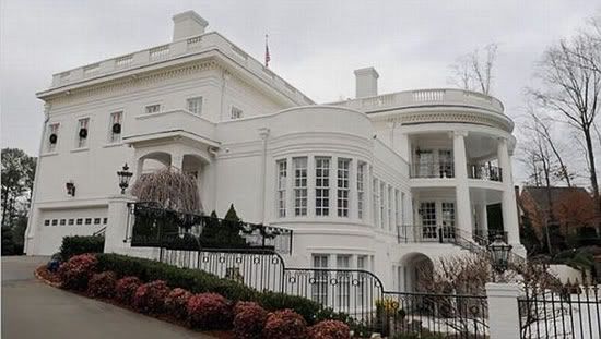 white house replica in virginia. white house replica. white