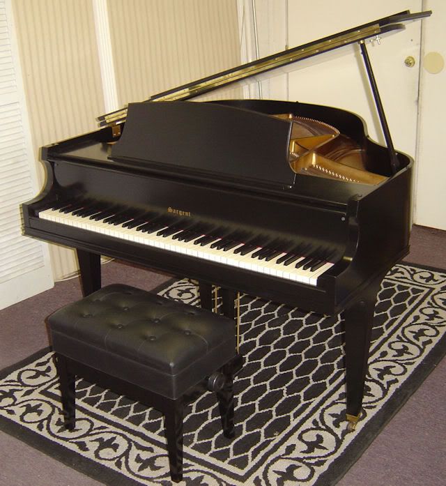 BALDWIN BABY GRAND PIANO, EBONY BLACK, NO RESERVE!