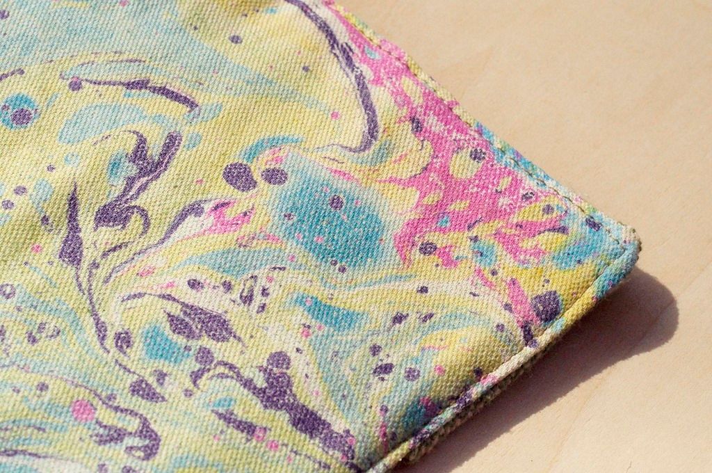 Hand-painted rendering pencil case/feeling scroll/spring roll pencil case-water color house of pen 15 (blue elastic line) - Pencil Cases - Other Materials Multicolor