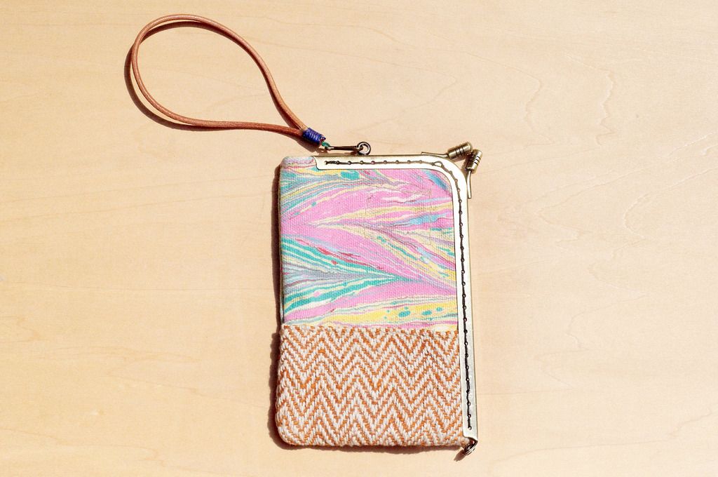 Patchwork mobile phone bag mobile phone case coin purse leisure card case gold package gold phone case-pink rendering - Coin Purses - Cotton & Hemp
