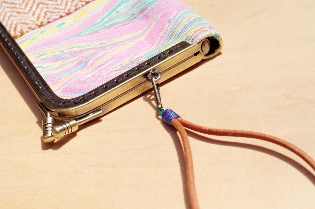 Patchwork mobile phone bag mobile phone case coin purse leisure card case gold package gold phone case-pink rendering - Coin Purses - Cotton & Hemp