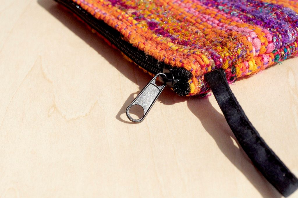 Christmas gift hand-woven coin purse/ storage bag/ cosmetic bag/ sundries bag/ wallet-hand twisted saree thread - Coin Purses - Other Materials Multicolor