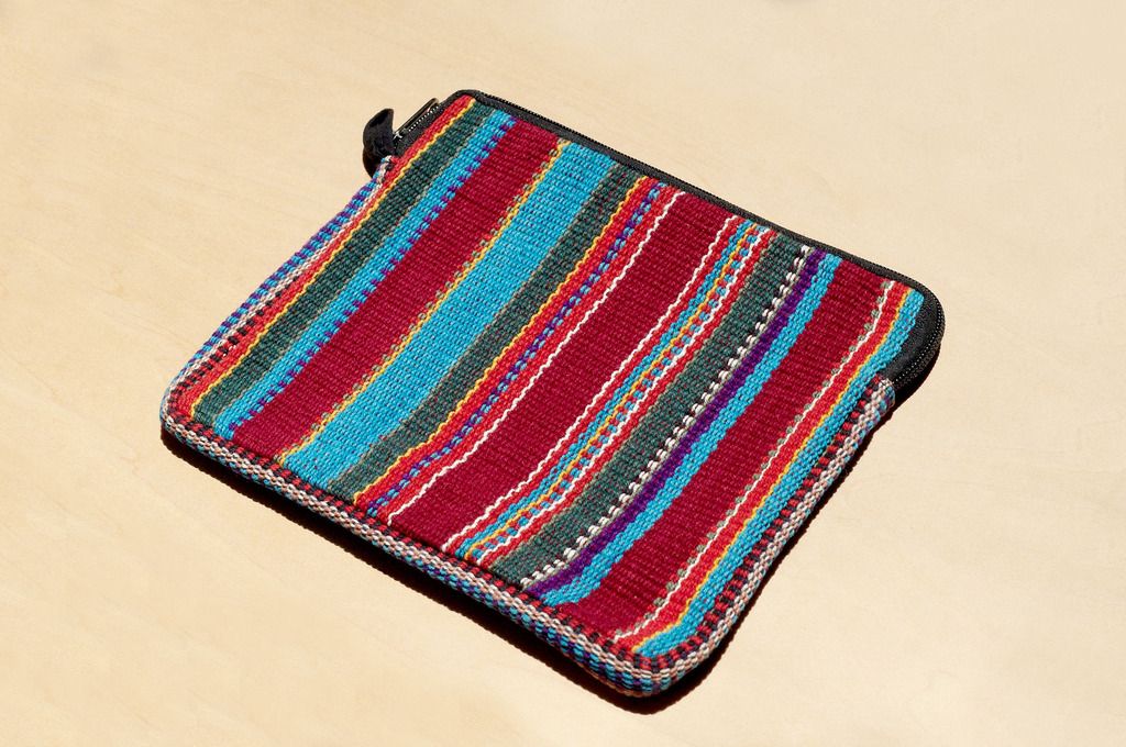 Valentine's Day gift limit a hand-woven Storage bag / national wind bag / camera bag / cosmetic bag / cell phone bag / clutch - national wind magic blue line - Clutch Bags - Cotton & Hemp Multicolor