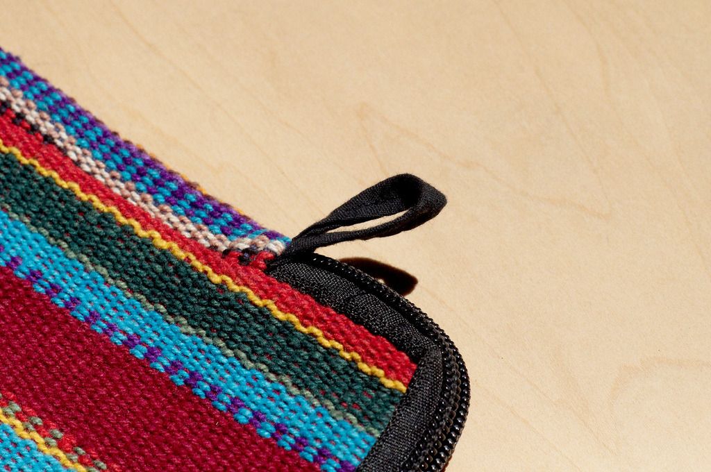 Valentine's Day gift limit a hand-woven Storage bag / national wind bag / camera bag / cosmetic bag / cell phone bag / clutch - national wind magic blue line - Clutch Bags - Cotton & Hemp Multicolor